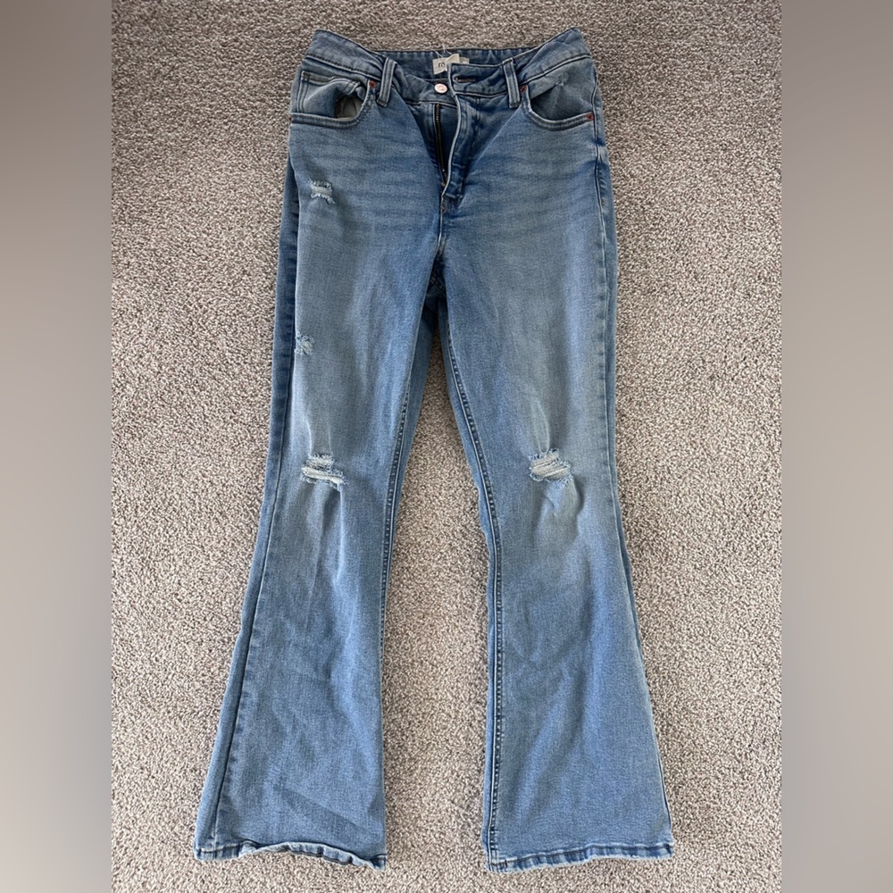 Maurices Regular High Rise Ripped Flare Jeans Size 8